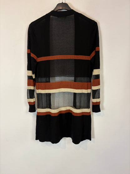 IS COMING. Conjunto punto rayas T.s