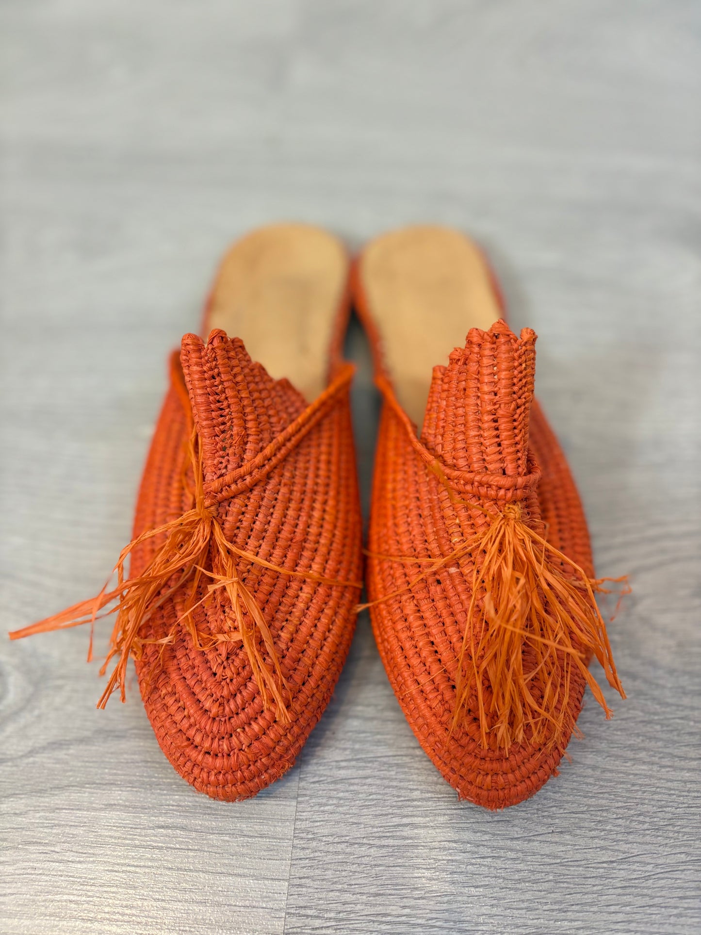Mules rafia en naranja. T 37/38