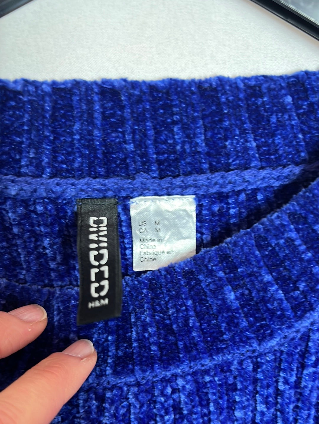 H&M. Jersey azul aterciopelado T.m