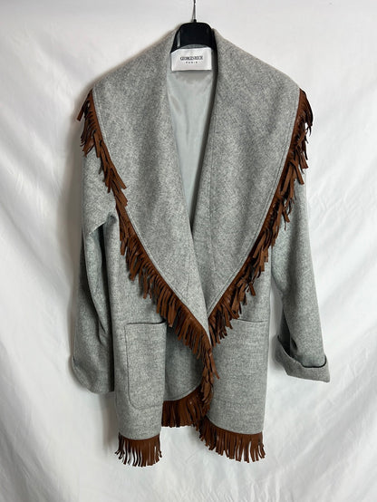 GEORGES RECH. Total look gris jaspeado y flecos en piel. T 36