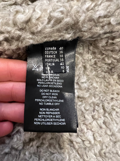 JAVIER SIMORRA. Abrigo color ocre borrego. T 40