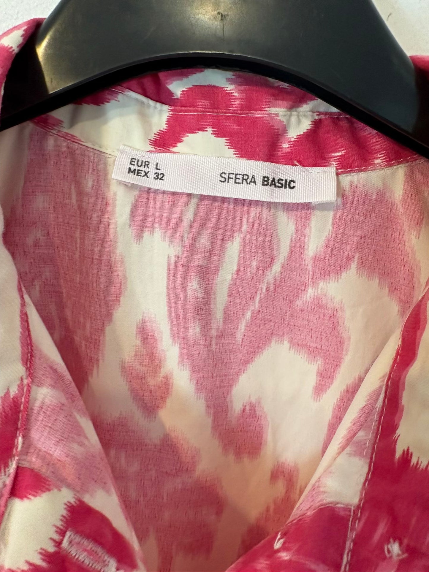 SFERA. Vestido largo estampado rosa