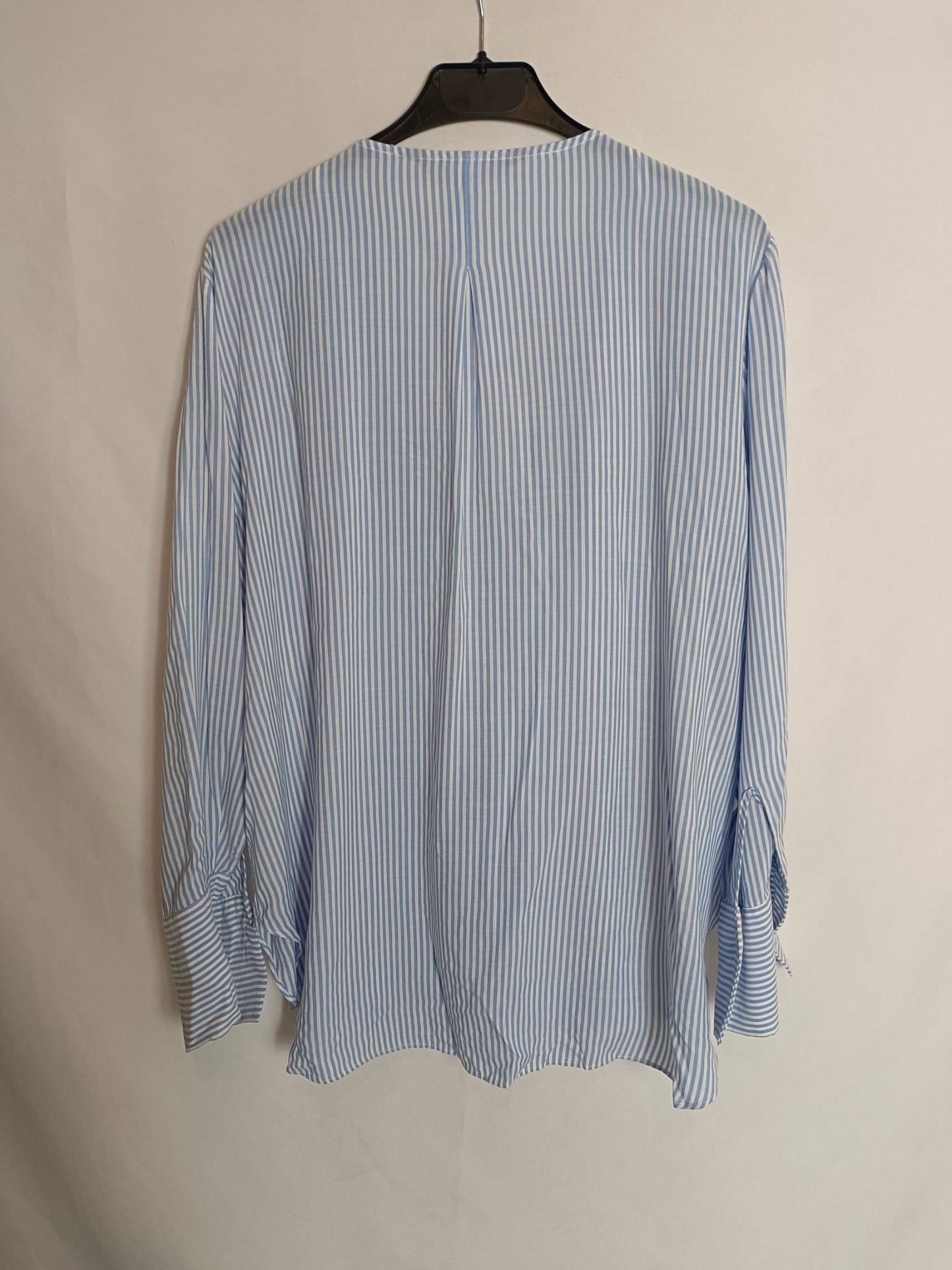 ZARA. Striped blouse with ruffle Tl