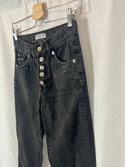 PULL&BEAR. Pantalón denim negro T.34