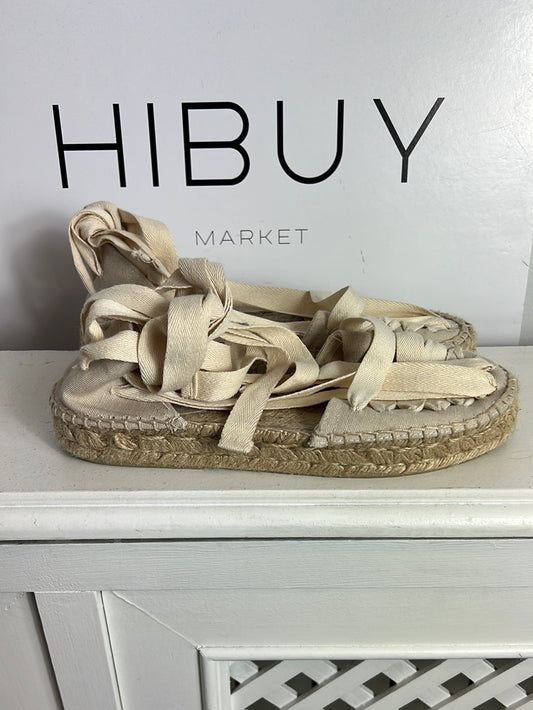 BRYAN STEPWISE .Alpargatas beige tiras T.37