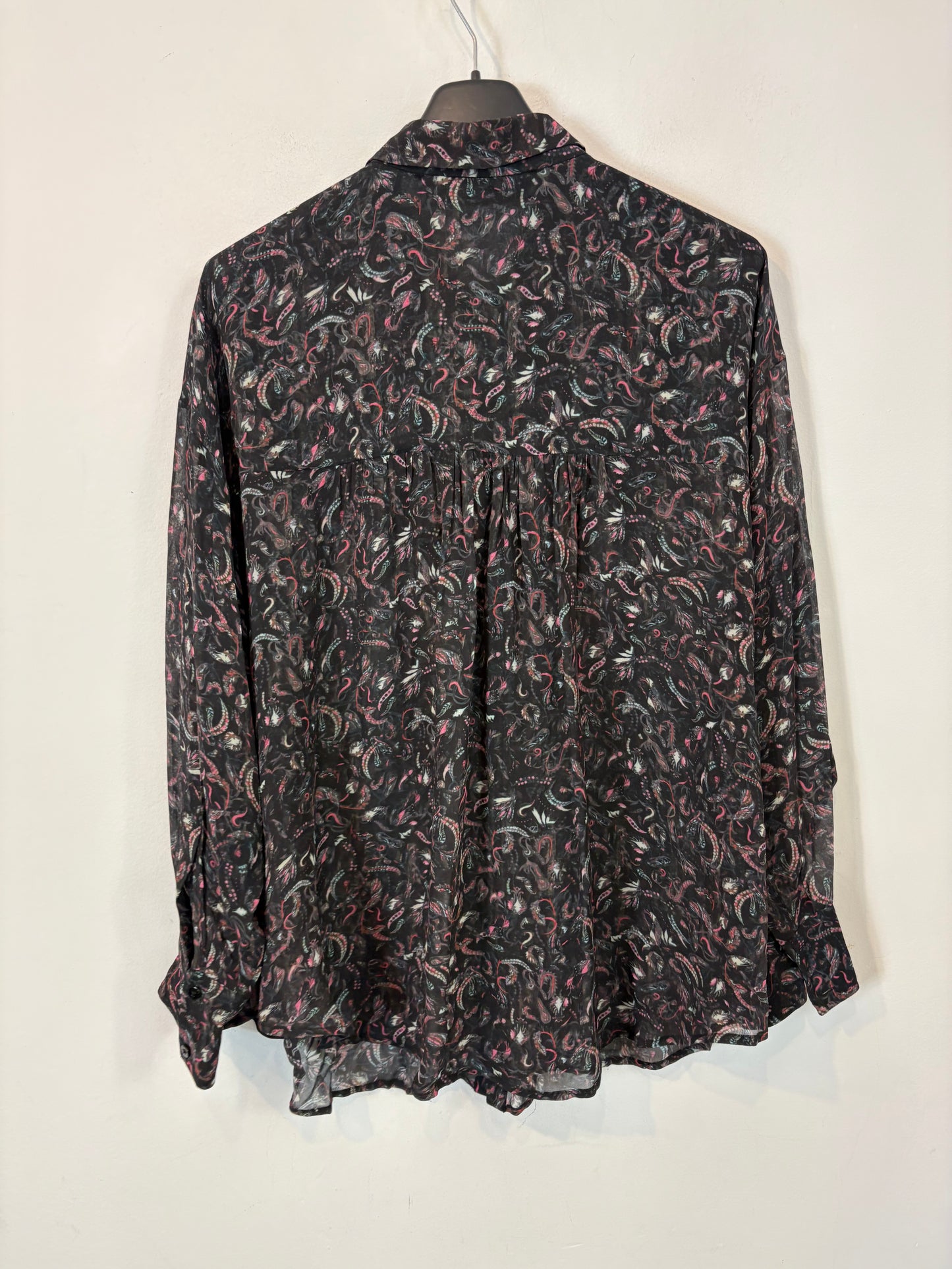 IRO. Blusa fluida negra estampada