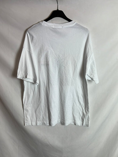 PULL&amp;BEAR. White T-shirt with drawing. TL