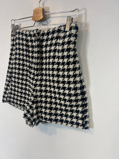 ZARA. Pantalón corto tweed pata de gallo. T S