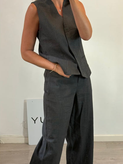 MASSIMO DUTTI. Conjunto gris marengo textura
