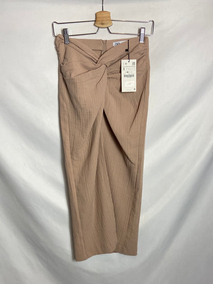 ZARA. Falda midi beige nudo T.s
