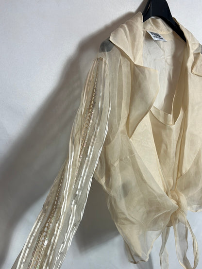 GIANFRANCO FERRÉ. Silk set with sleeve detail. Size 42