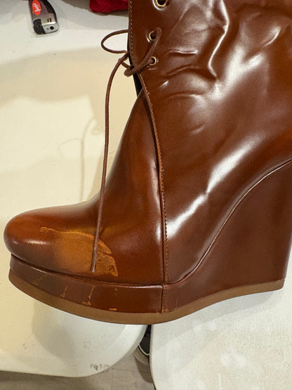 JIL SANDER. Brown platform ankle boots. Size 39