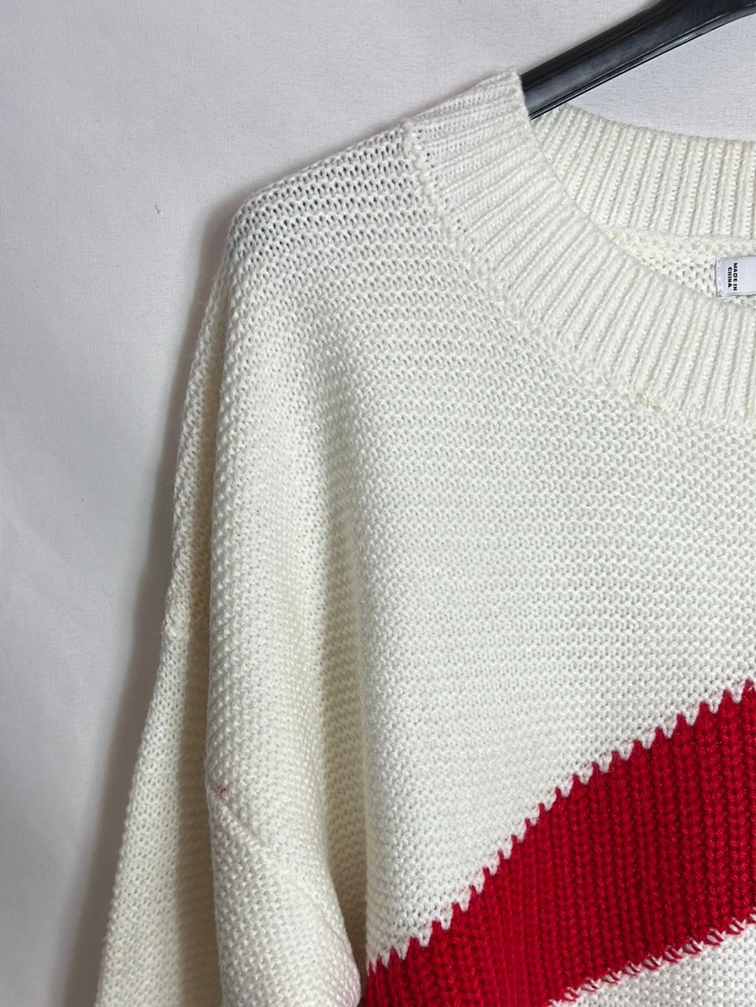 MANGO Beige and red sweater. TM