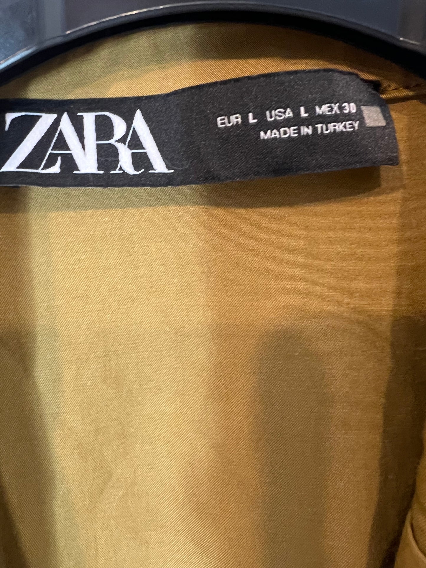 ZARA. chaqueta camel fluida T.l