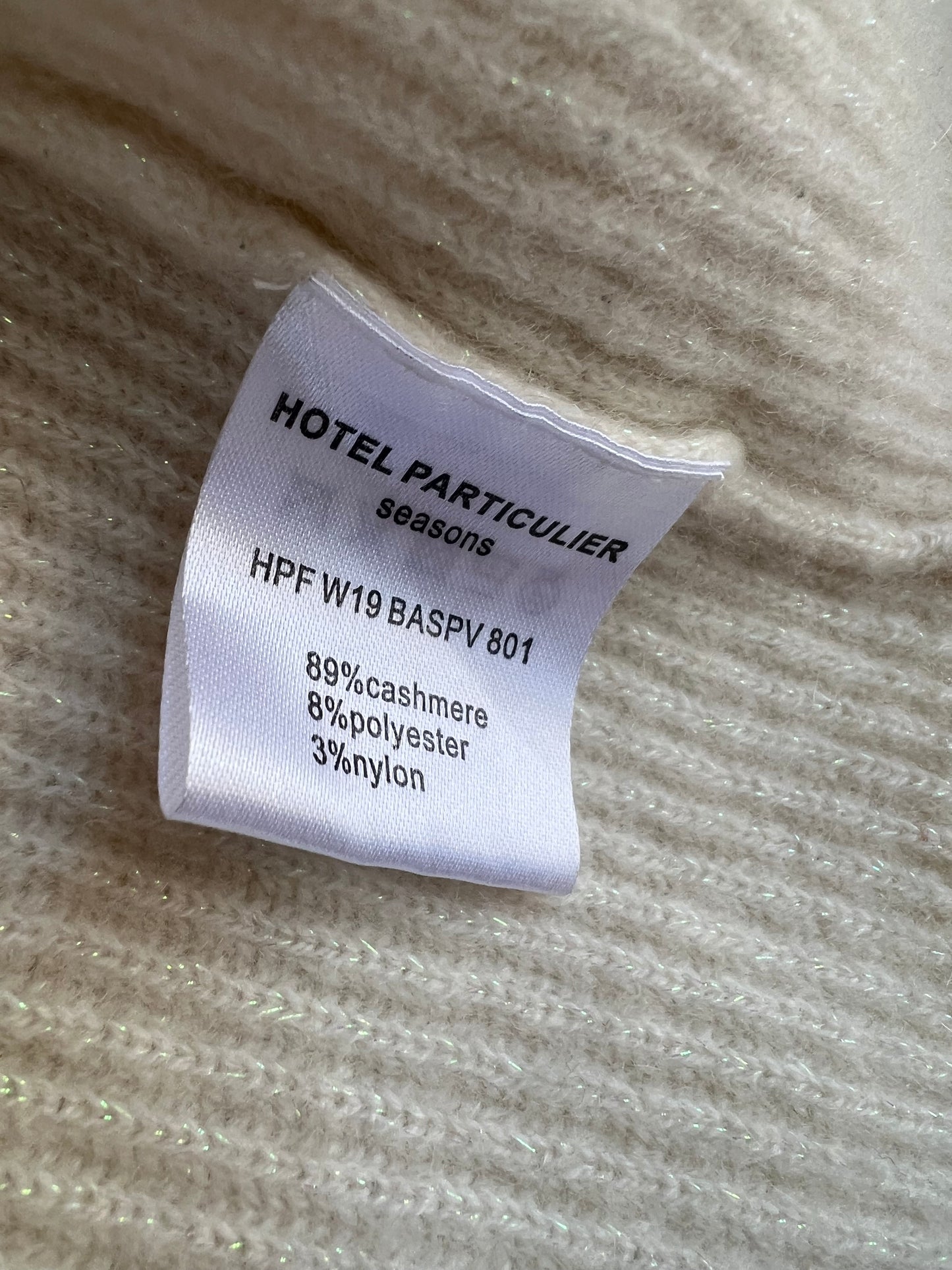HOTEL PARTICULIER. Light beige cashmere cardigan. TS