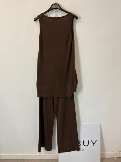 ZARA. conjunto punto marrón