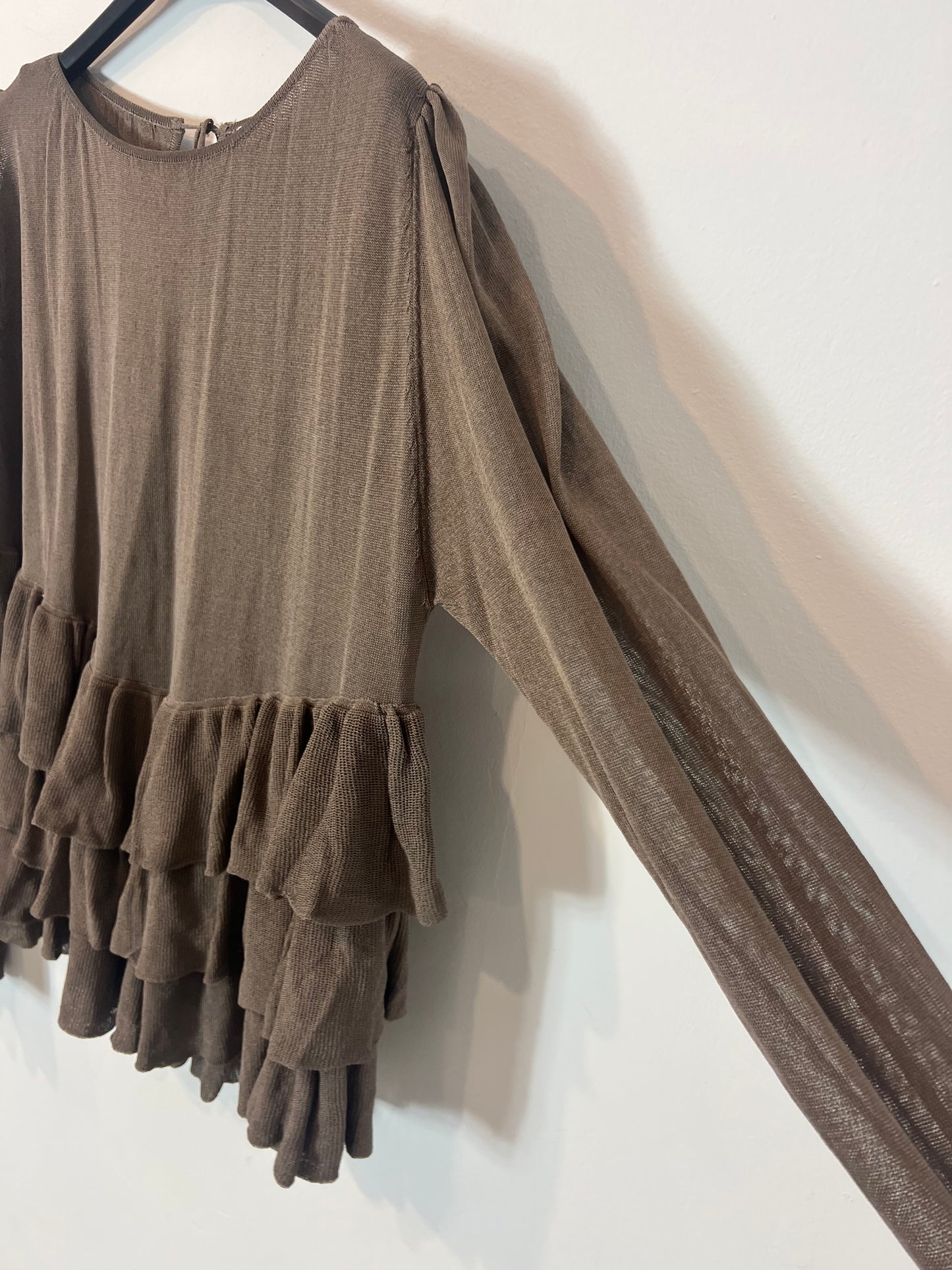 ZARA. top punto volantes T.s