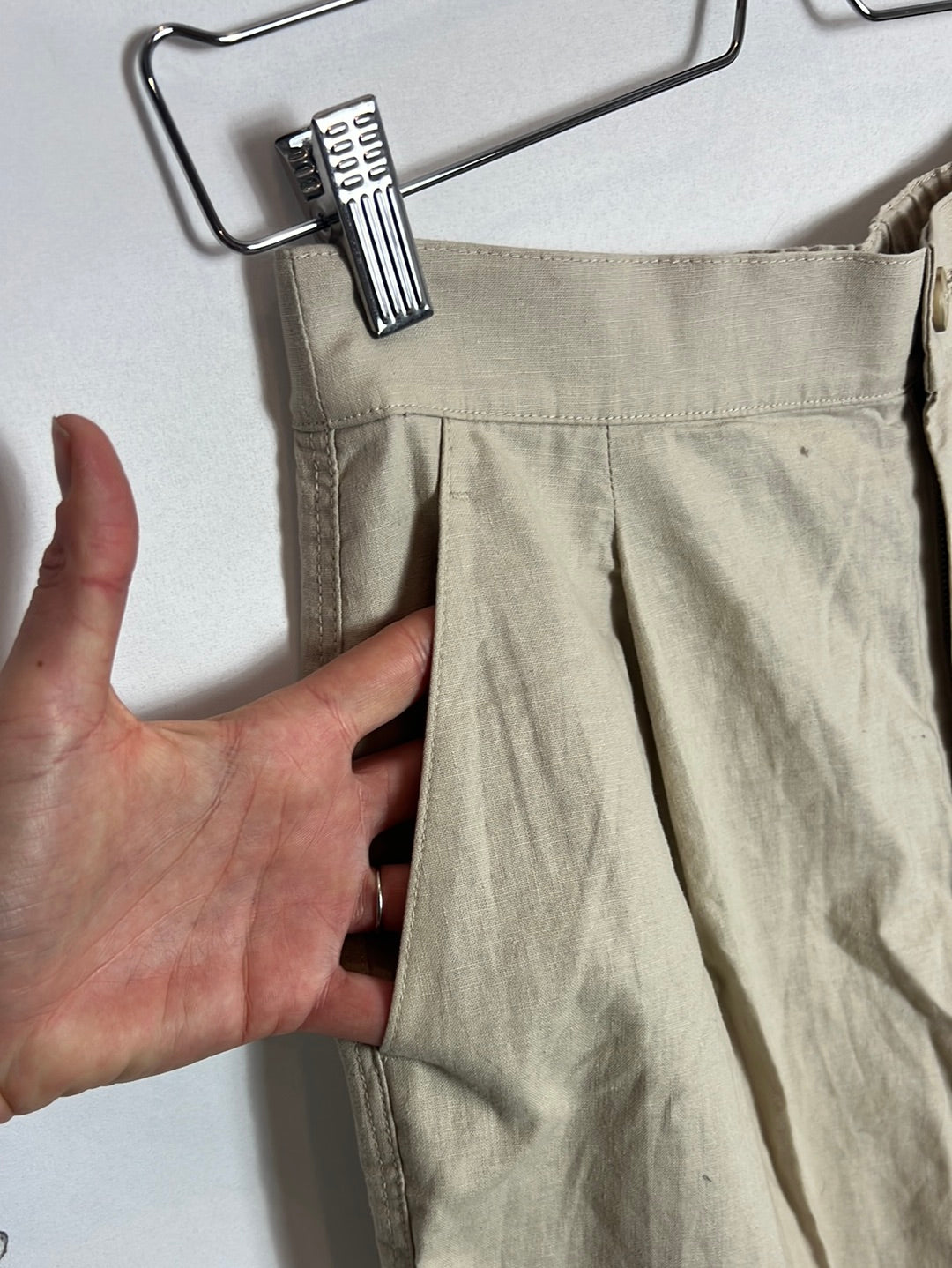 UNIQLO. Pantalón efecto falda midi Lino beige. T S