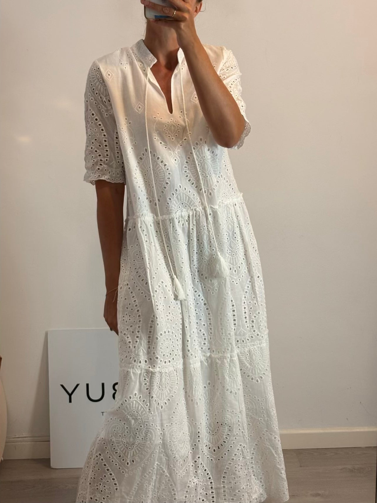 ZARA. Basic white T-shirt. TM