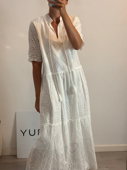 ZARA. Basic white T-shirt. TM