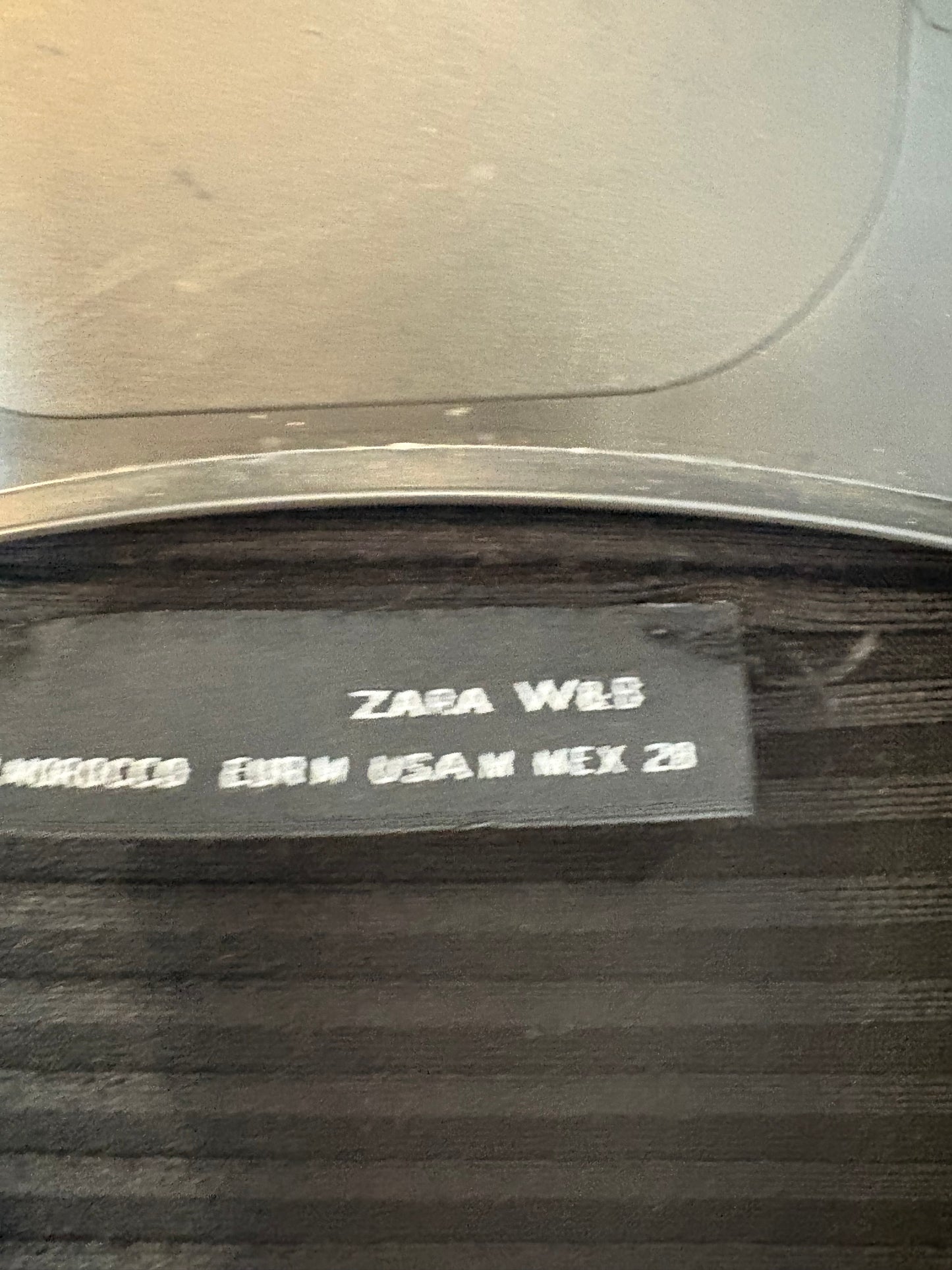 ZARA. Top canalé negro elástico