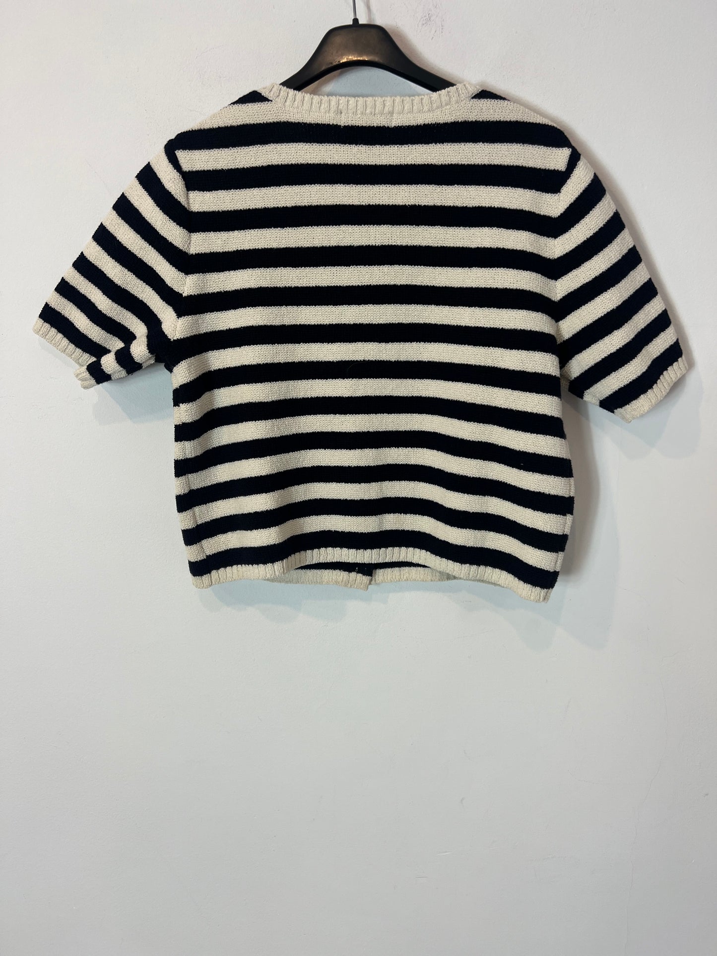 H&M. Top abotonado rayas. T M
