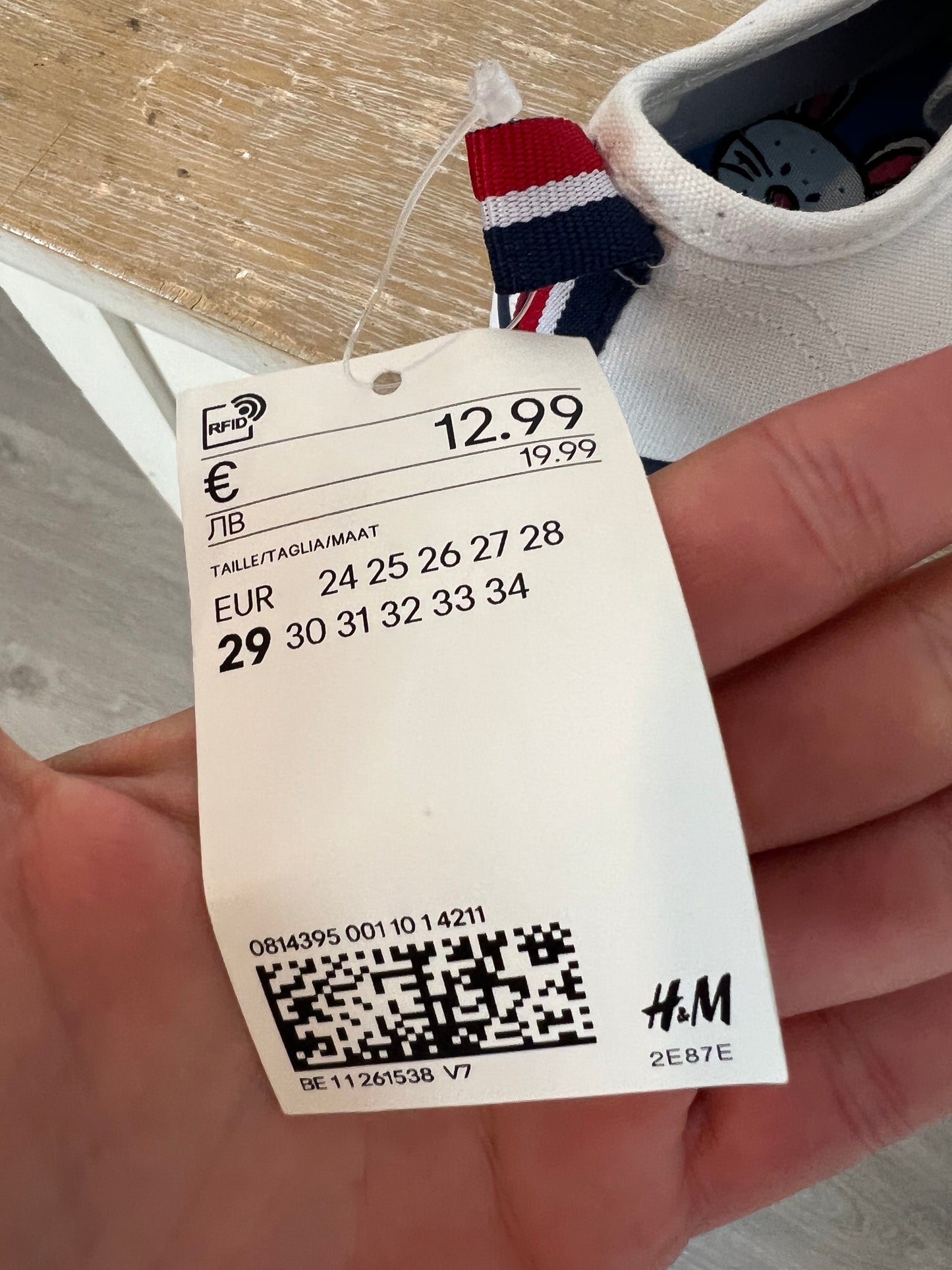 H&MZapatillas lona sin cordones. T 29