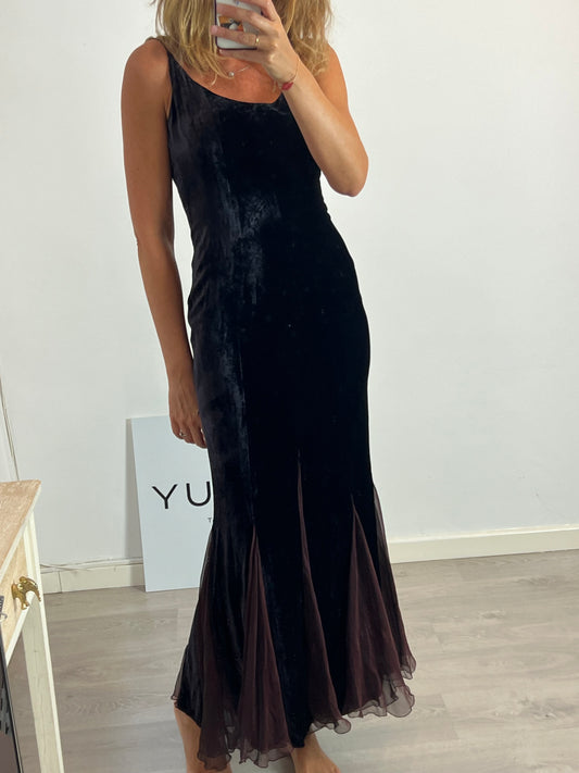 MAXMARA. Long brown velvet dress. Size 40