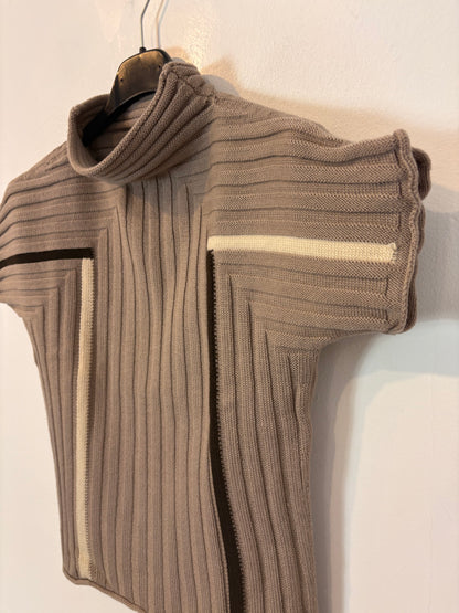 FENDISSIME. Top lana canalé