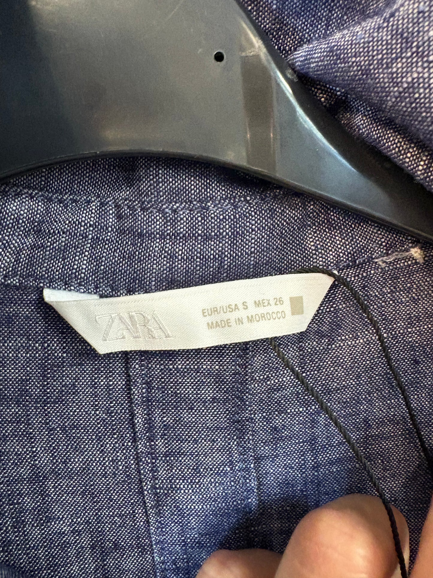 ZARA. Vestido largo denim ligero con lino. T S