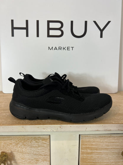 SKETCHERS. Zapatillas negras textura. T 40