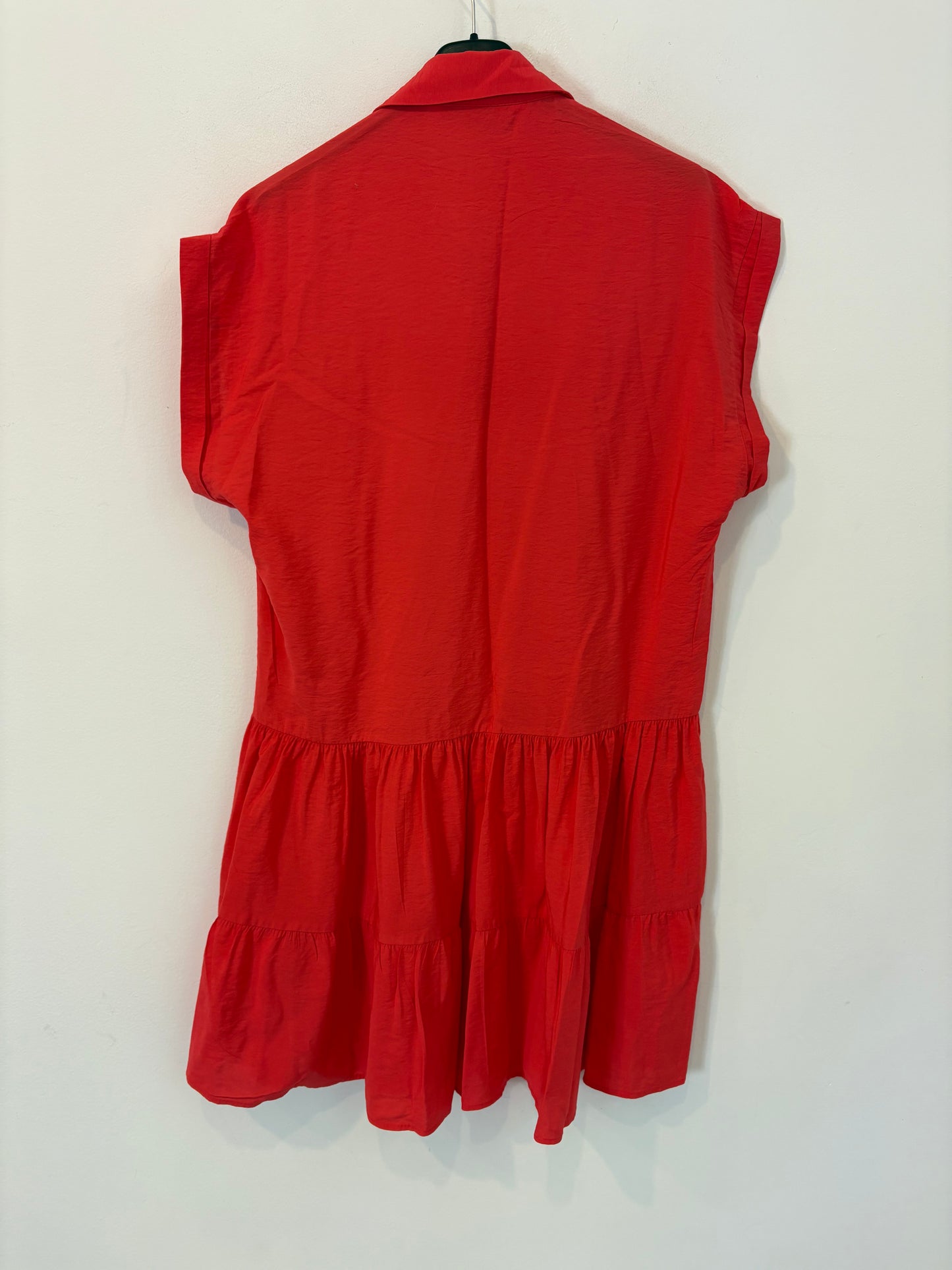 ZARA. Vestido corto detalle botones. T XS