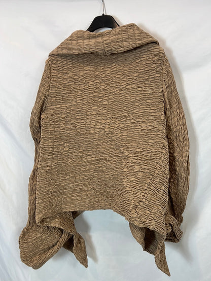 DRIES VAN NOTEN. Beige gathered jacket. TS