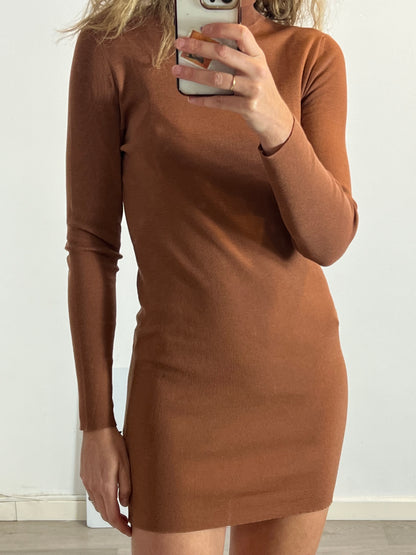 CORTANA. Vestido corto marrón lana. T 36