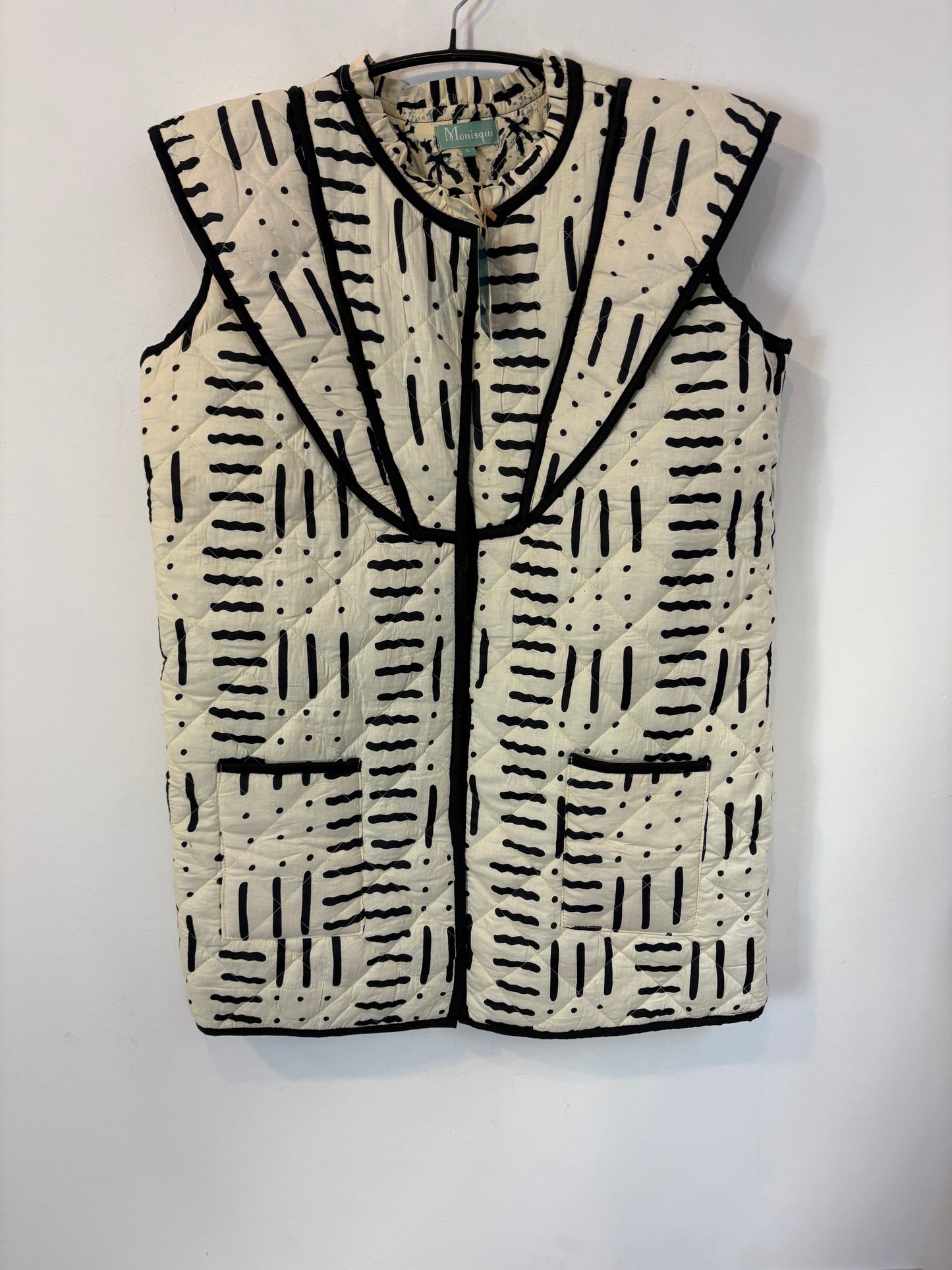 CHERRIES. Flowy purple top. Size XL