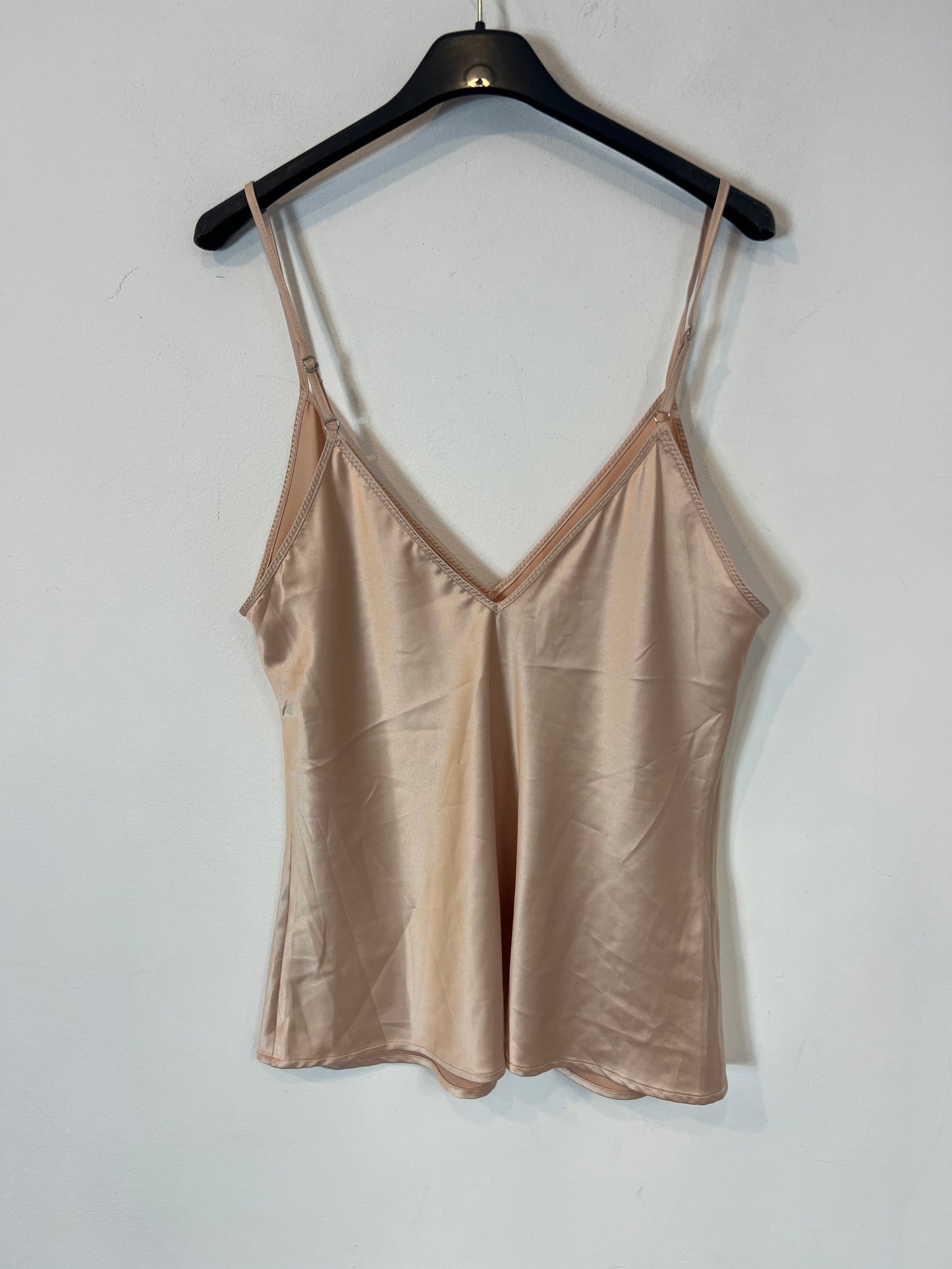 ZARA. Top satinado beige. T M