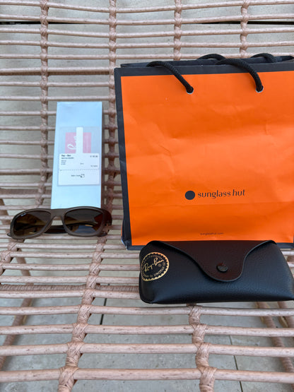 RAYBAN. Gafas de sol mate