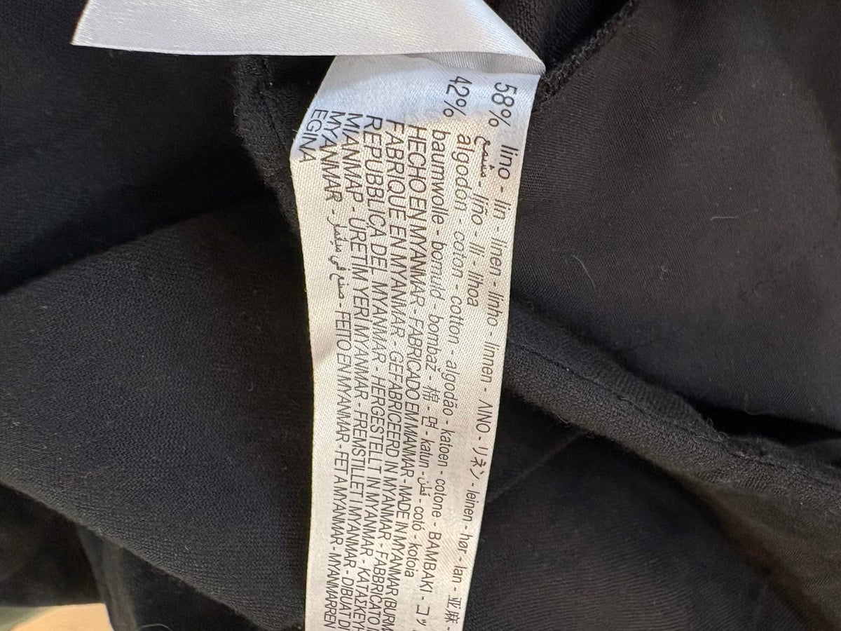 ZARA. Pantalón negro con lino