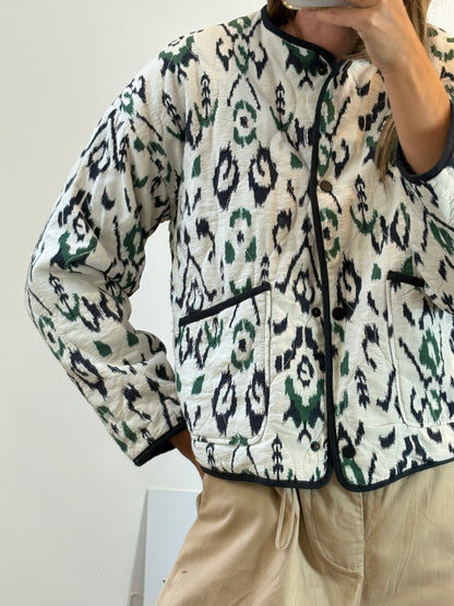 ZARA. Cazadora acolchada estampada. T XS