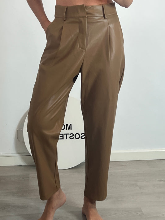 LUMINA. Pantalón beige efecto piel T.u(M/L)