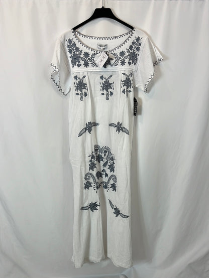 SENSISTUDIO.Vestido largo bordado blanco T.s