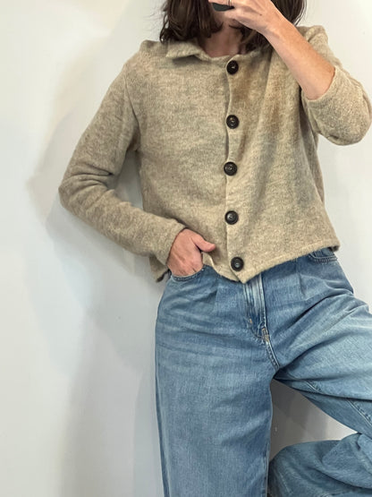 AMEÉ. Sleeveless fringed sweater S.(s)