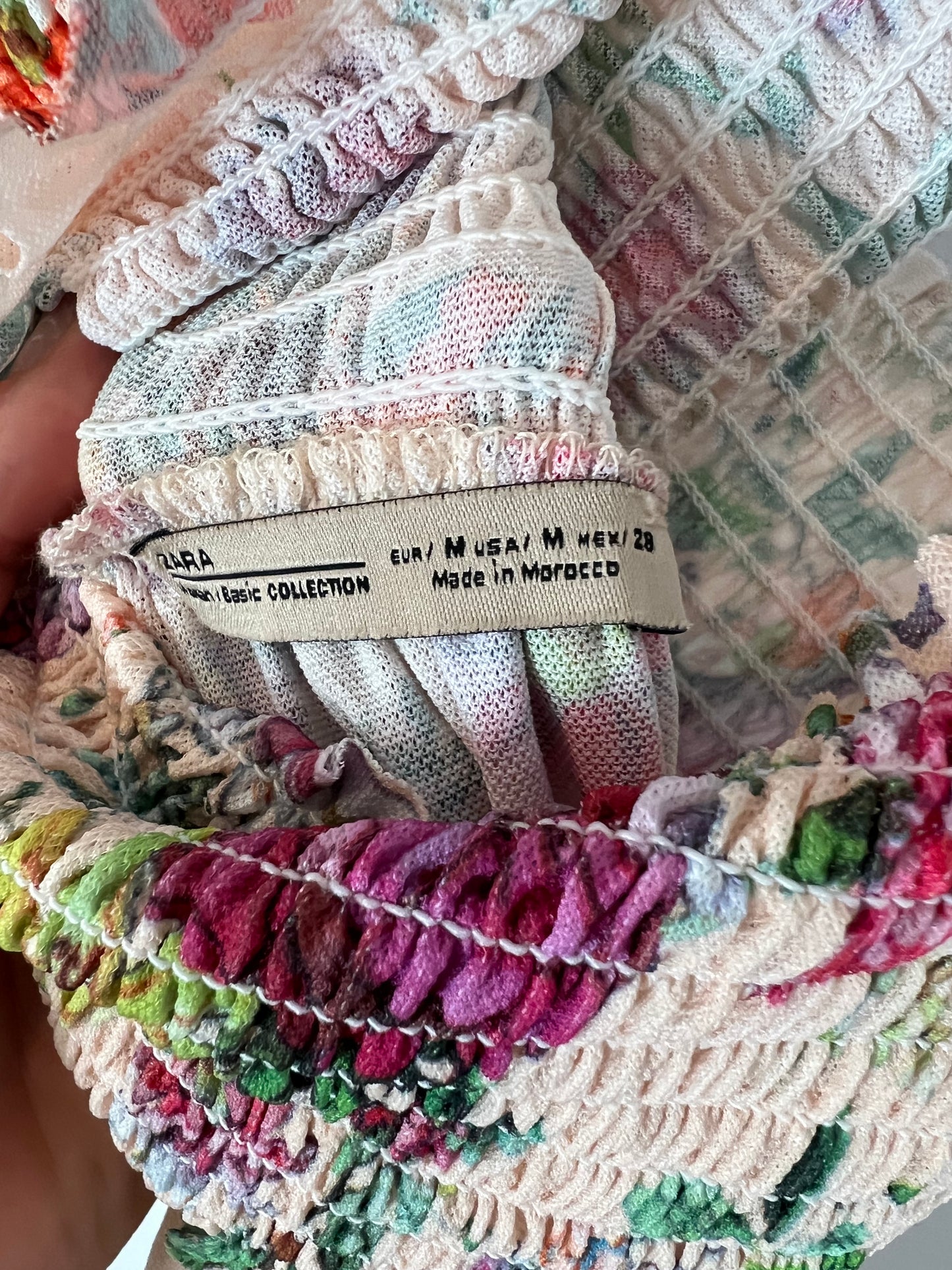 ZARA. Long floral honeycomb dress. TM