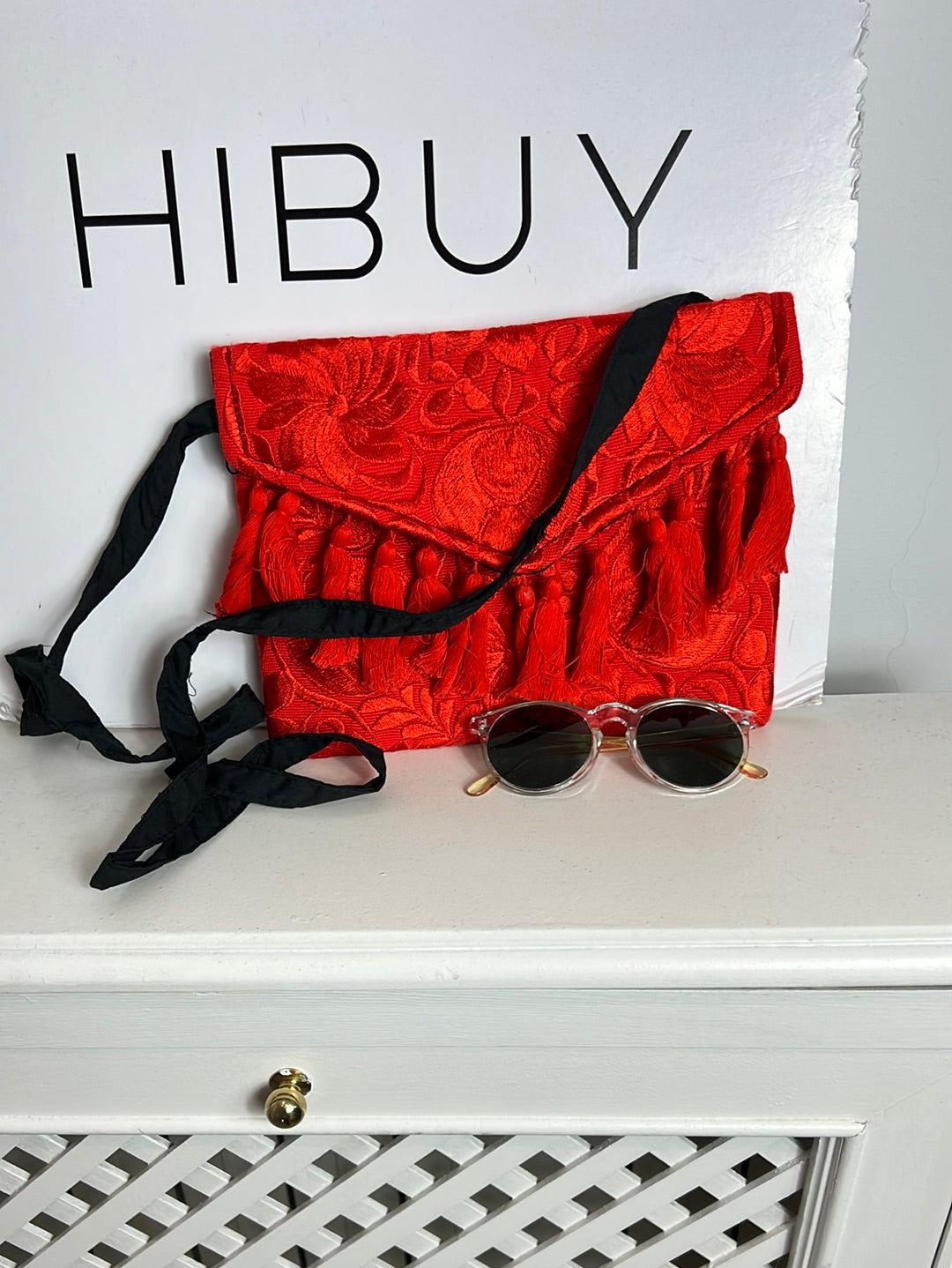 OTRAS. Bolso cartera rojo  textura