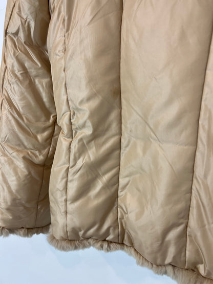 WEEKEND MAXMARA. Beige quilted coat. Size 38