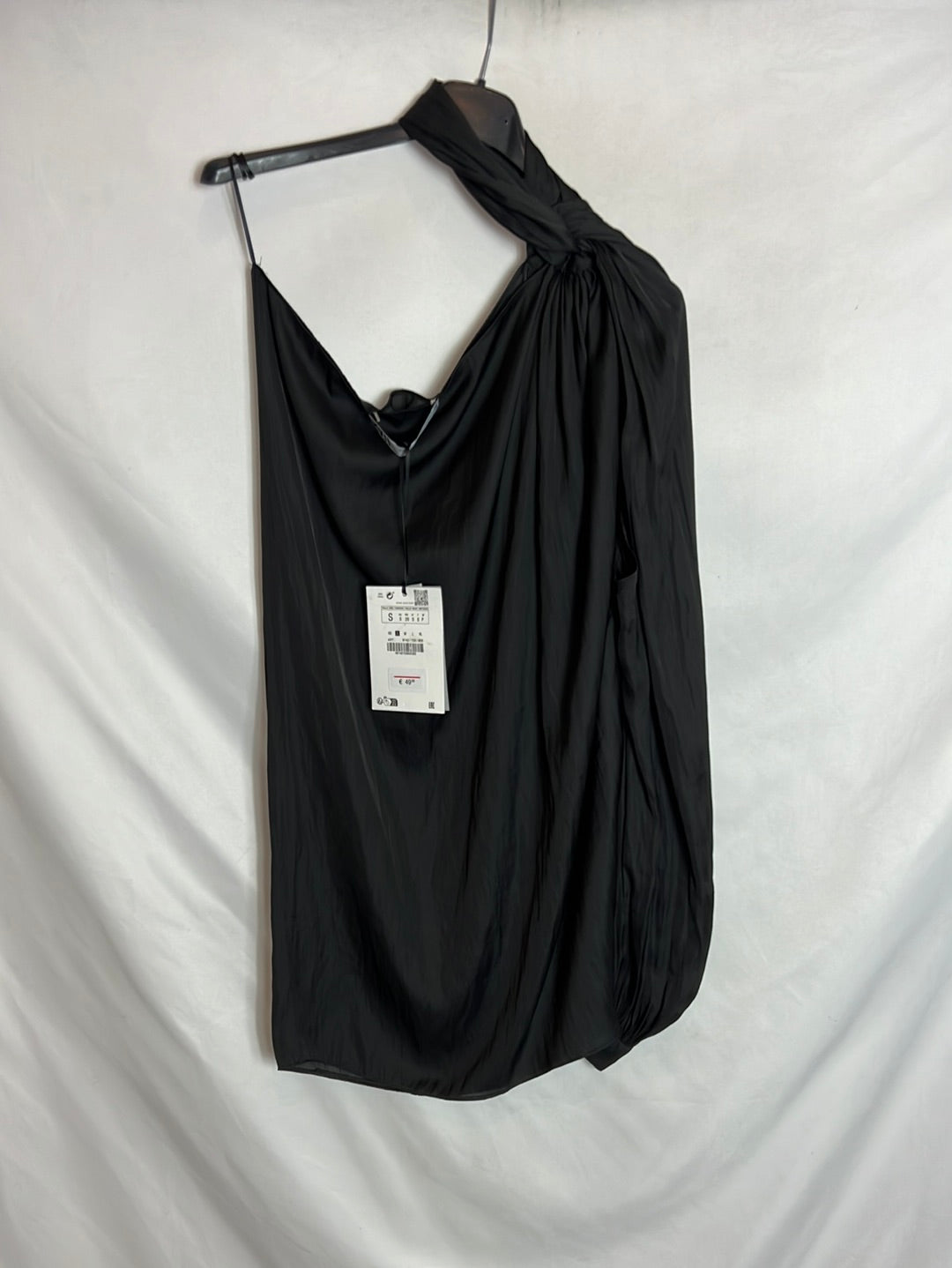 ZARA. Top asimetrico  fluido. T S