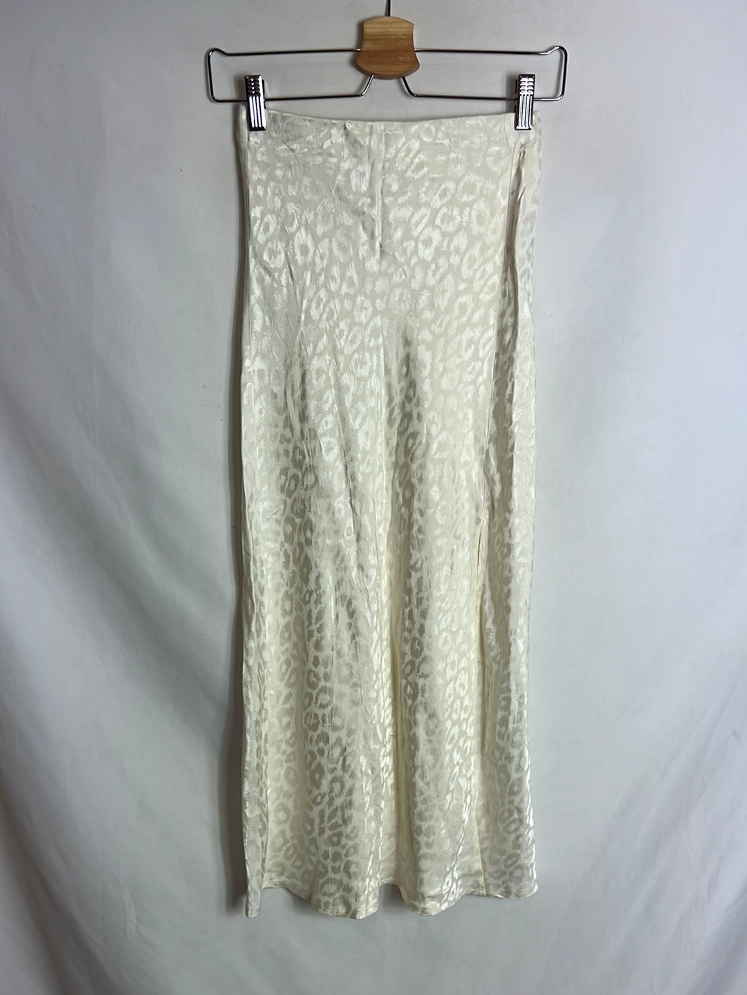 RAT&amp;BOA. Off-white print midi skirt. T XS