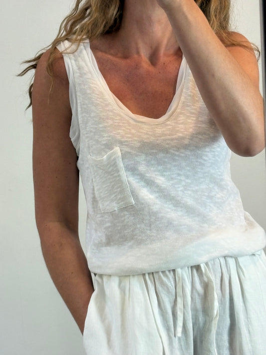 AMERICAN VINTAGE. Camiseta blanca algodón detalle escote