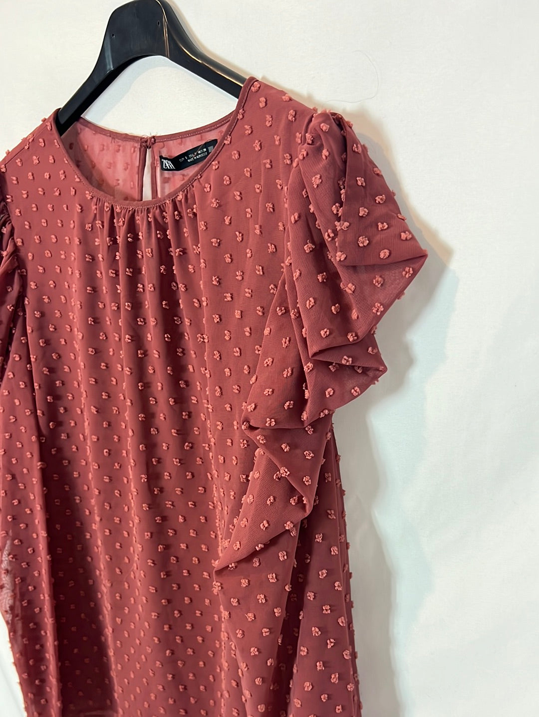 ZARA. Blusa rosa oscuro bodoques. T S