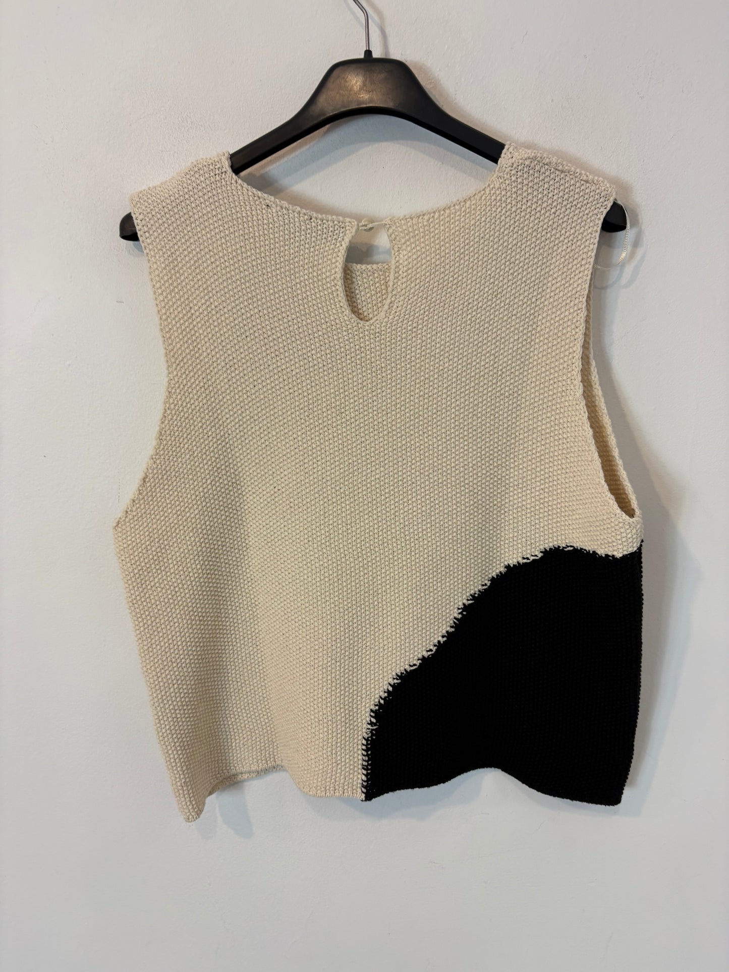 ZARA. Top punto bicolor